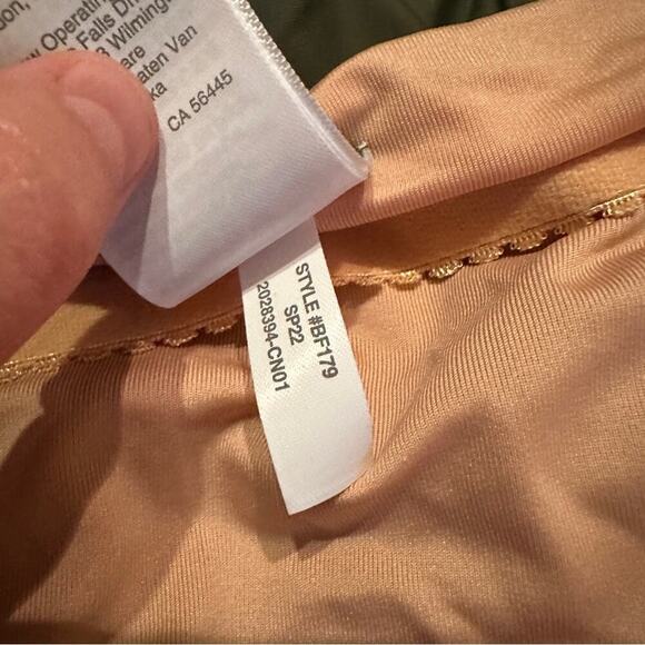 J. Crew Ruched Square Neck One Piece Swimsuit in Safari Green Sz 22 NEW - Picture 6 of 7